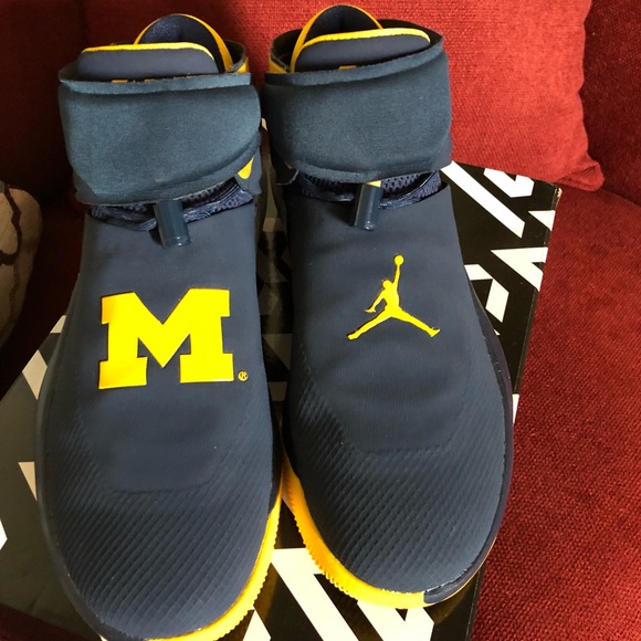 Jordan Why Not Zeros Michigan 10 - Picture 3 of 3